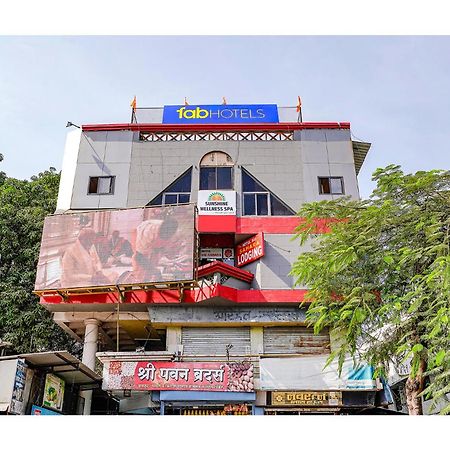 Fabexpress Sai Lodging I - Nr Nashik Railway Station Bagian luar foto