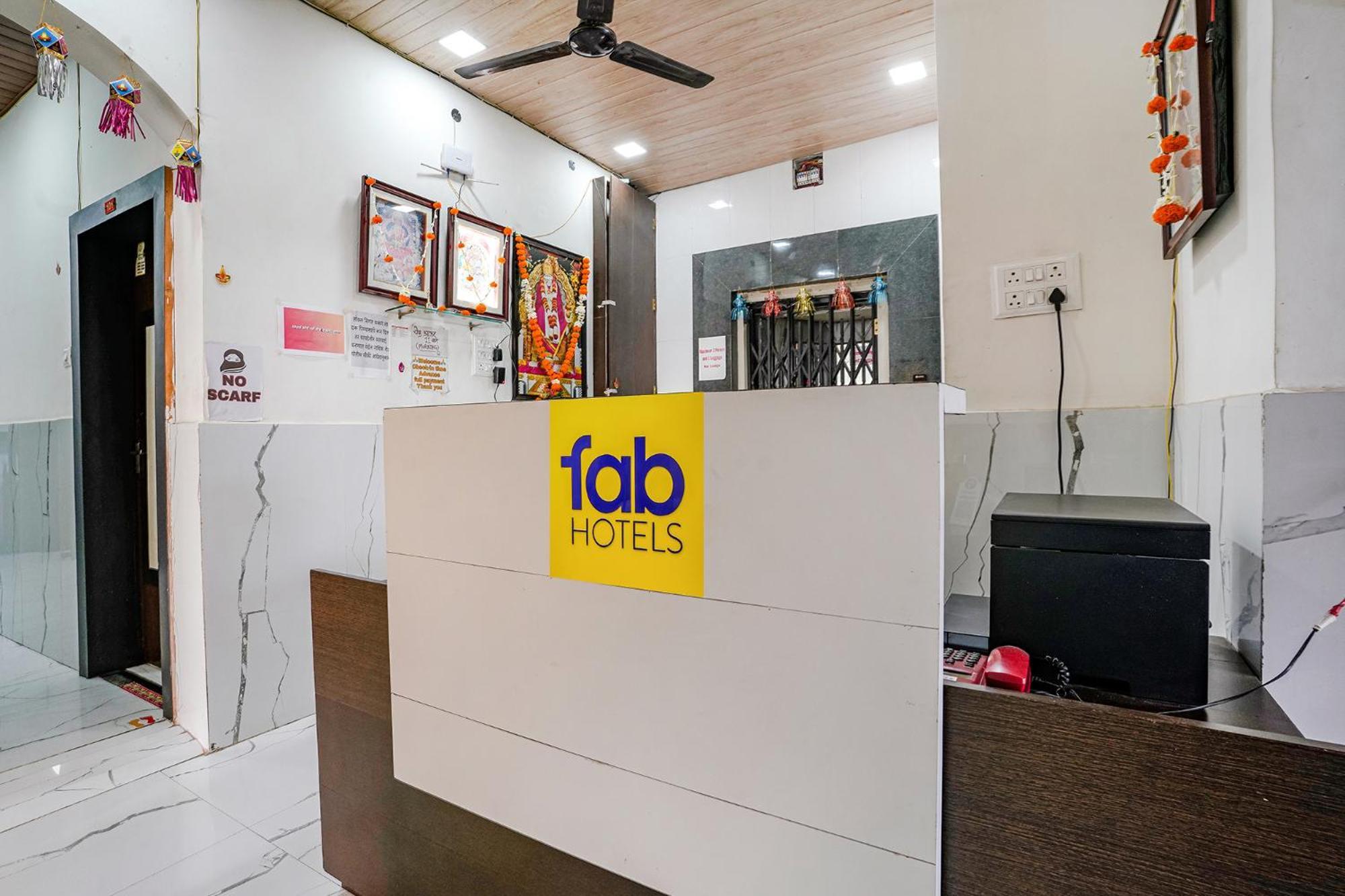 Fabexpress Sai Lodging I - Nr Nashik Railway Station Bagian luar foto